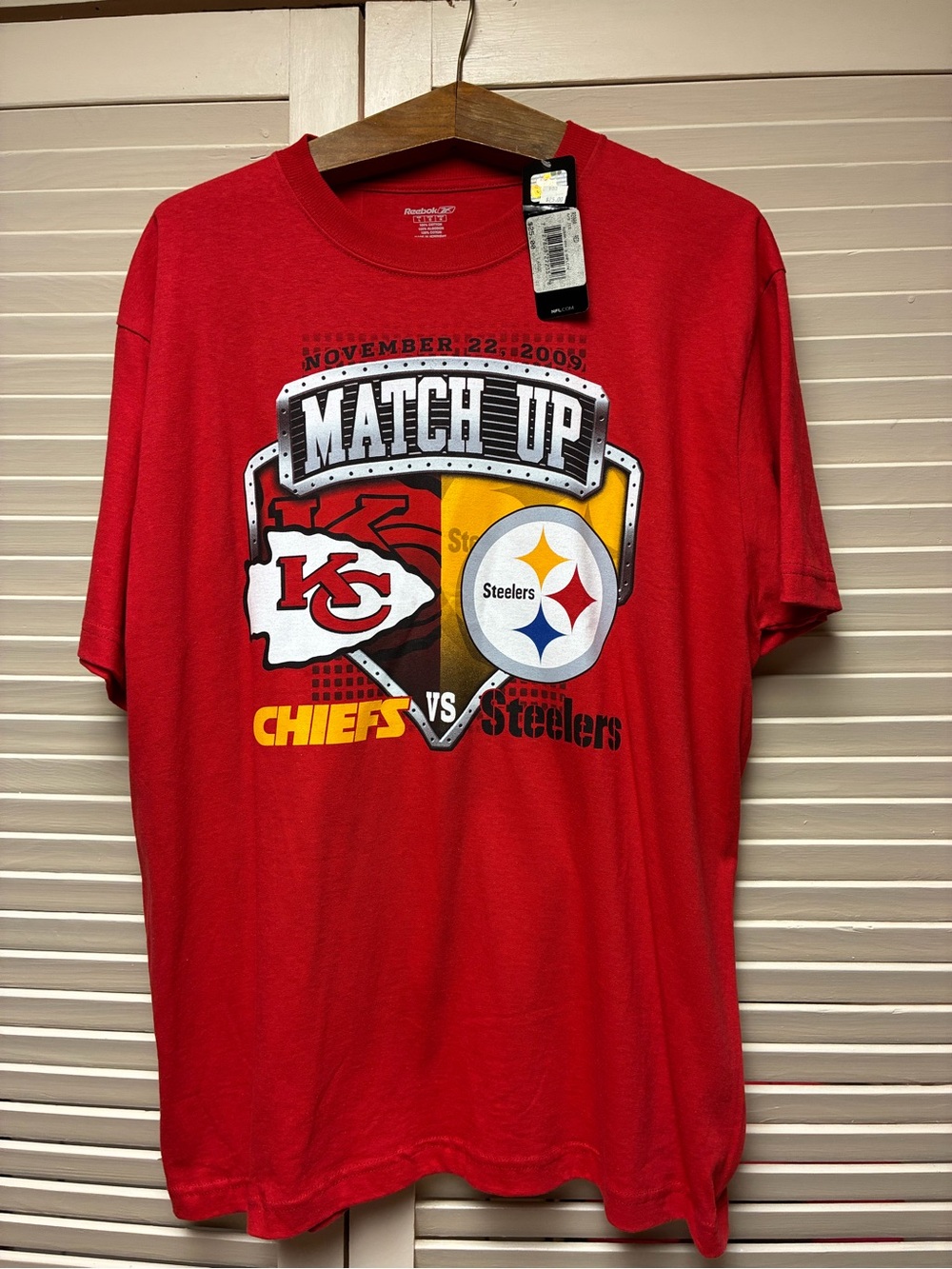 Reebok Red Chiefs vs Steelers 'Match Up' Graphic Tee